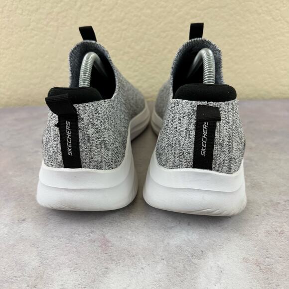 Skechers Ultra Flex 3.0 Demchek Slip On Stretch Fit Sneaker Mens Size 9 Wide - Picture 3 of 13